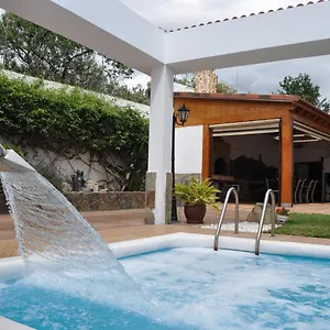 https://bonita-casa-para-el-relax.in-canary-islands.com