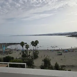 https://estepona-secondline-beach-del-cristo.1costadelsol.com